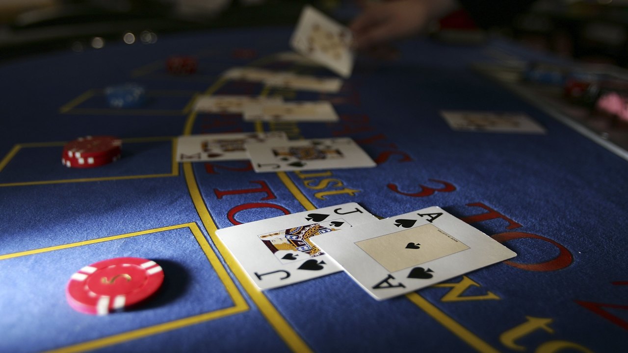 Winning Streaks and Losing Skids: How to Manage Your Casino Bankroll Like a Pro